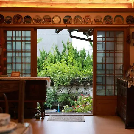 Hanok Isimje Stay