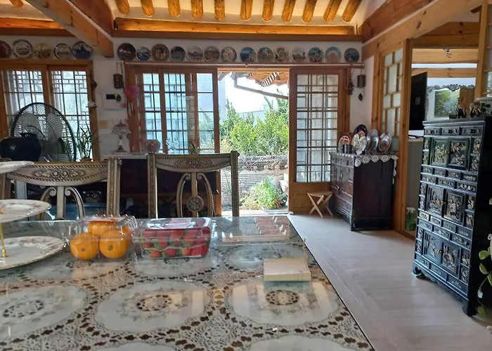 Hanok Isimje Сеул