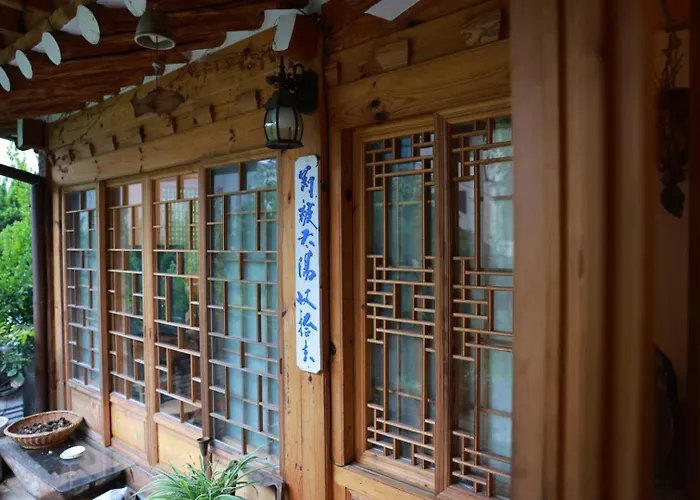 Hanok Isimje Сеул