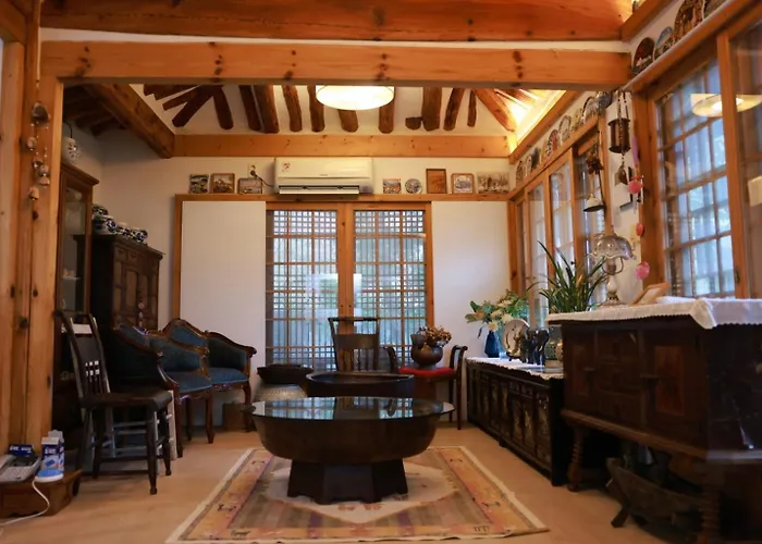 Гостевой дом Hanok Isimje